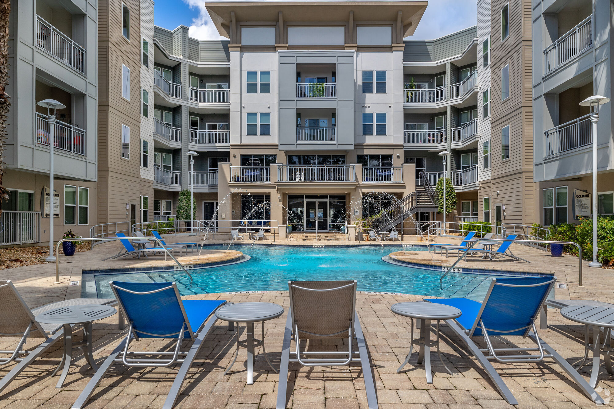 The Uptown at St. Johns Image 31