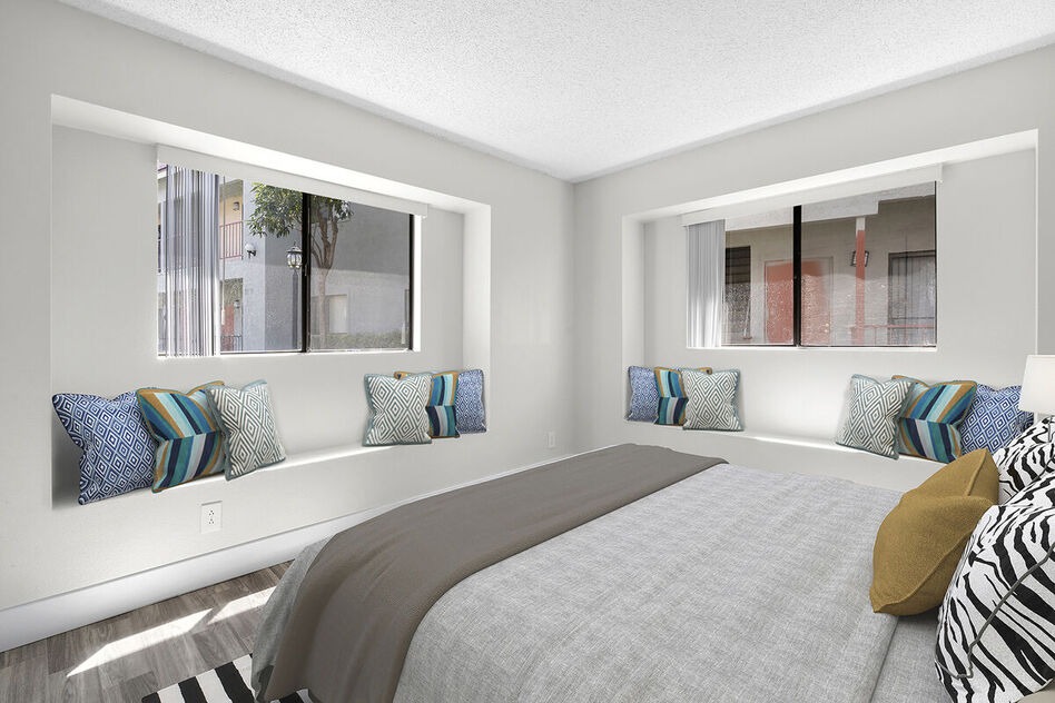 Hills at Fashion Valley Image 4