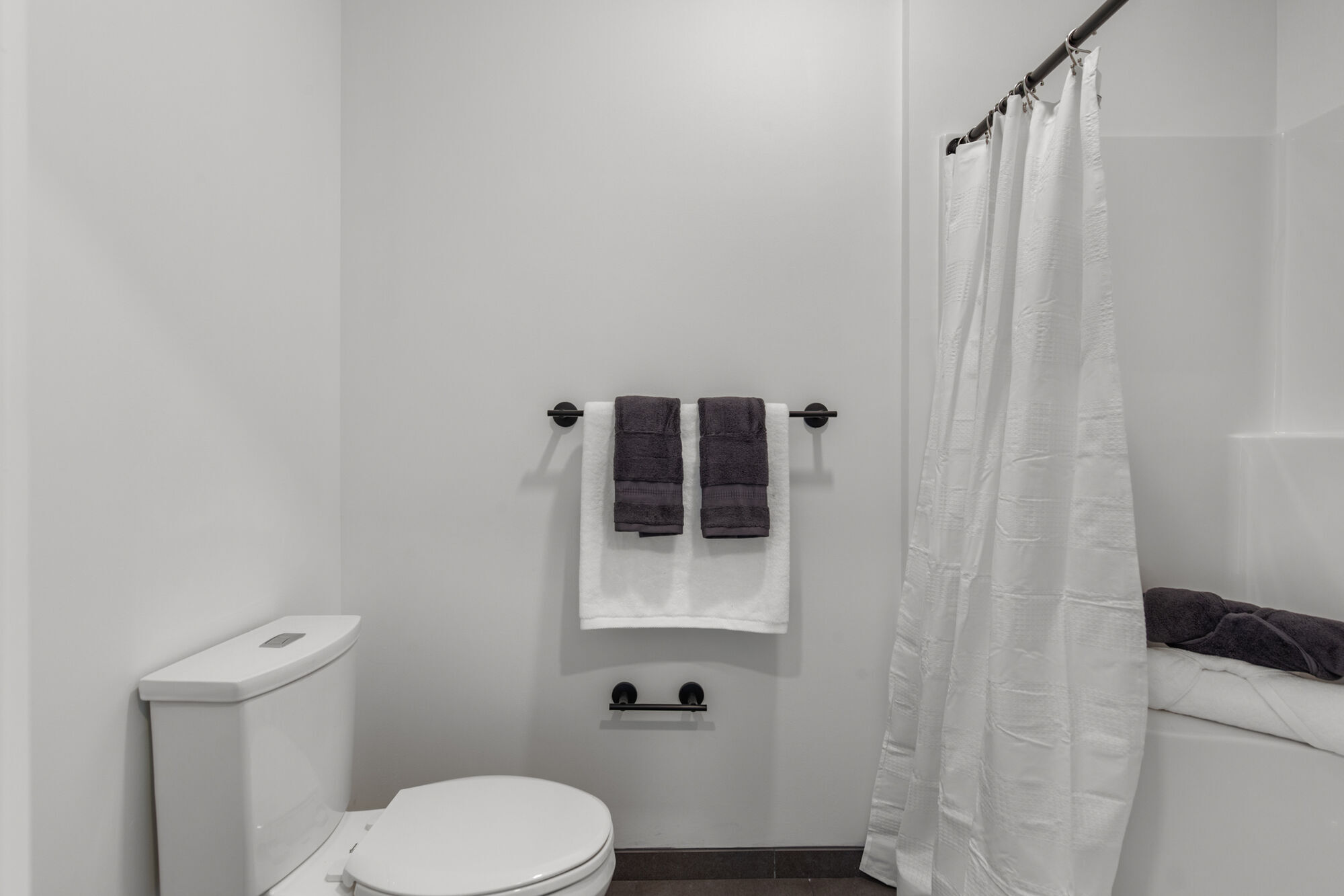 RUTLEDGE FLATS APARTMENTS Image 6