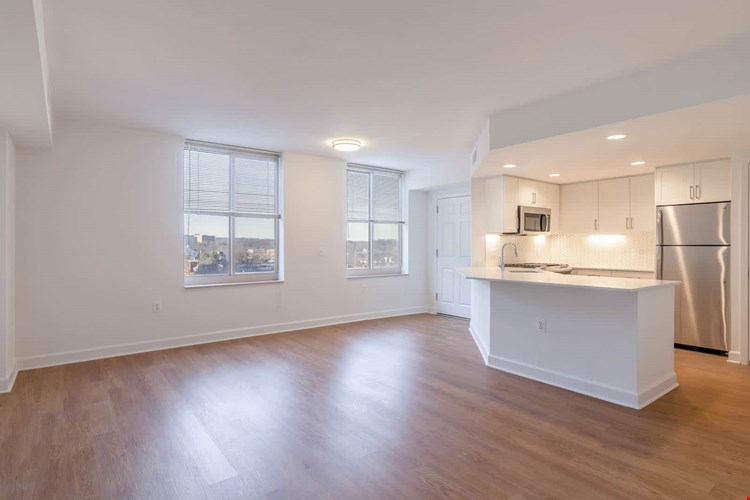 1800 Oak Image 62