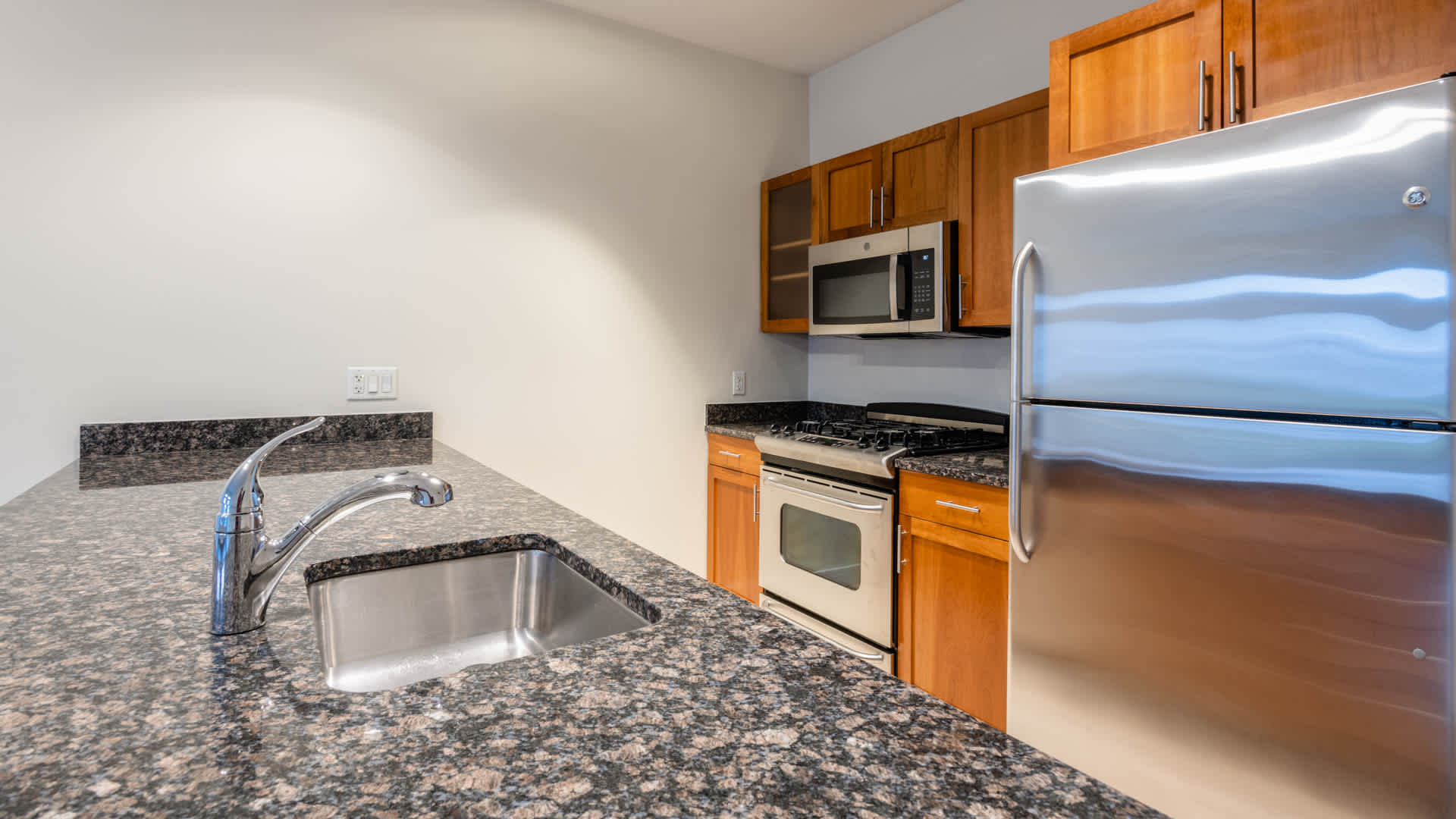 The West End Apartments Image 8