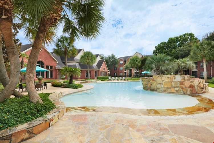 Camden Sugar Grove Image 16