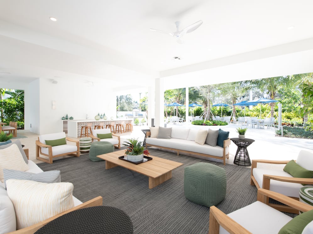 Outdoor lounge with kitchenette