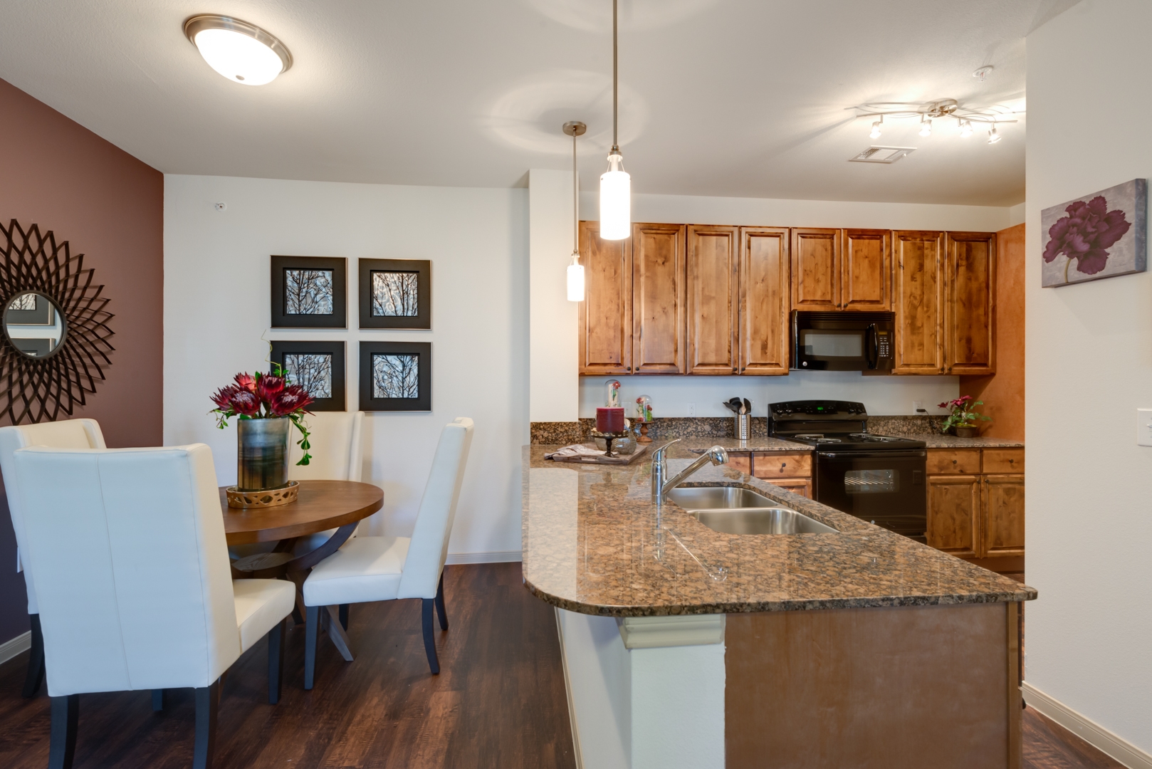 The Pines at Woodcreek Image 20