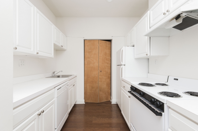 220 South 16th Street Image 12