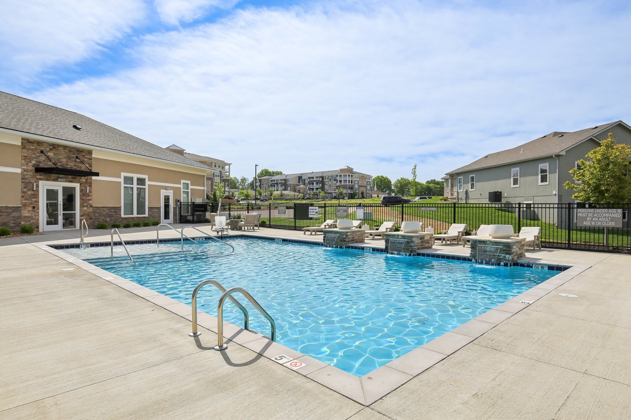 Bonavia Luxury Apartments  Image 2