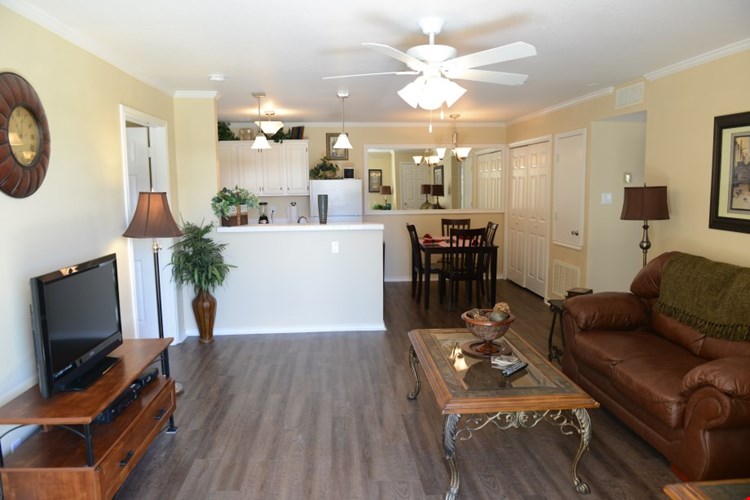 Northwood Luxury Apartments Image 6