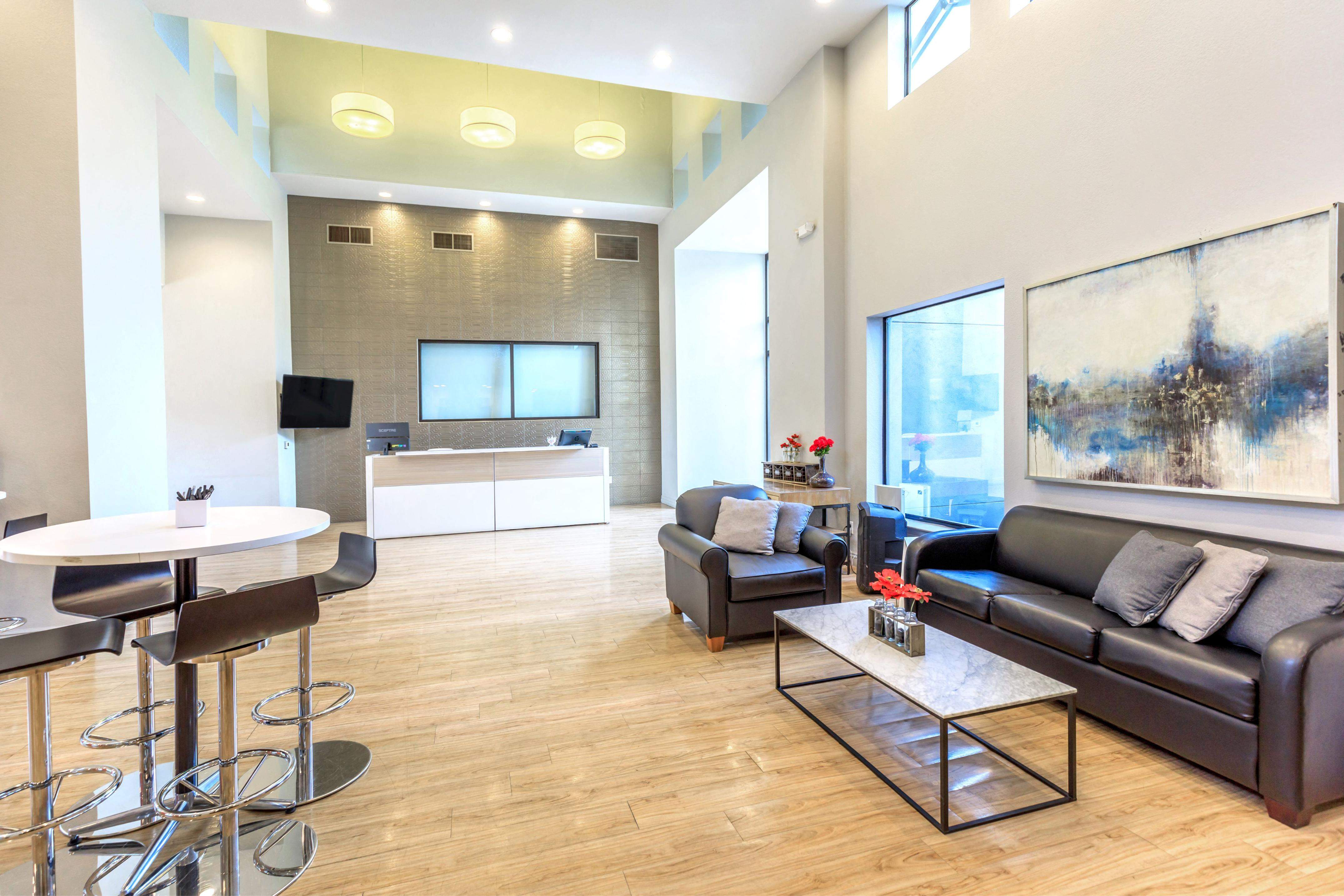 Riverwalk Luxury Apartments Image 23