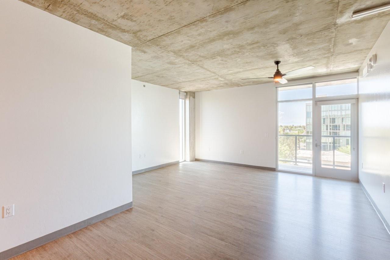 The Gallery on Fifth Image 19