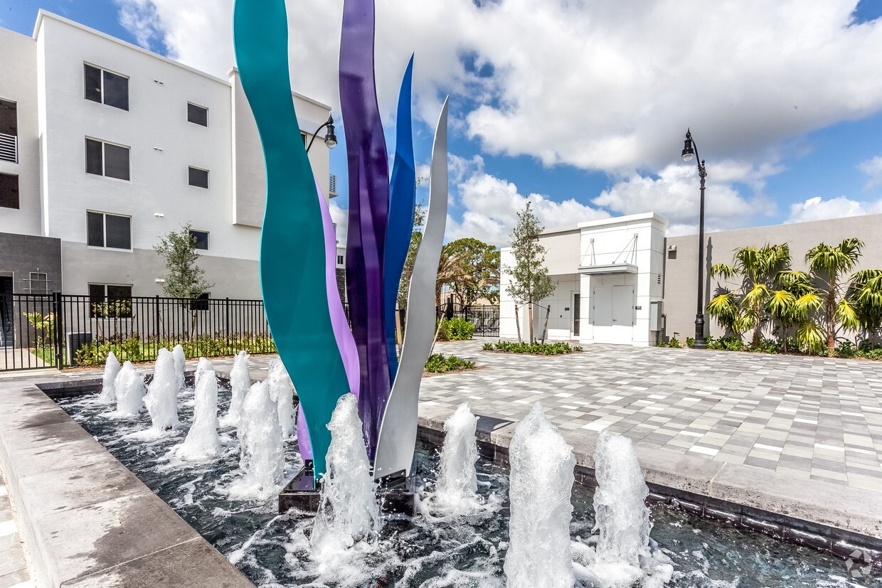 Metropolitan Image 10