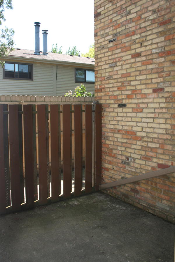 ambers Town-Dwellings Image 4