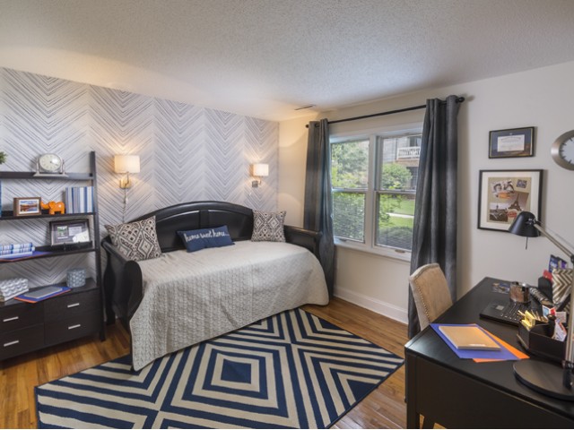 Hidden Lake Image 14