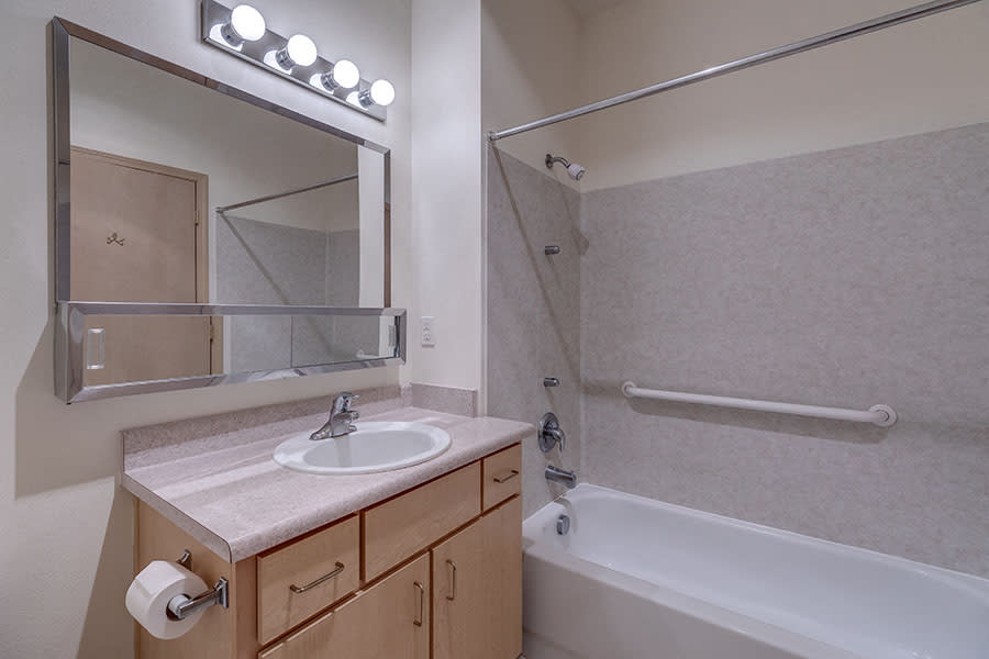 The Vintage at Burien Image 10