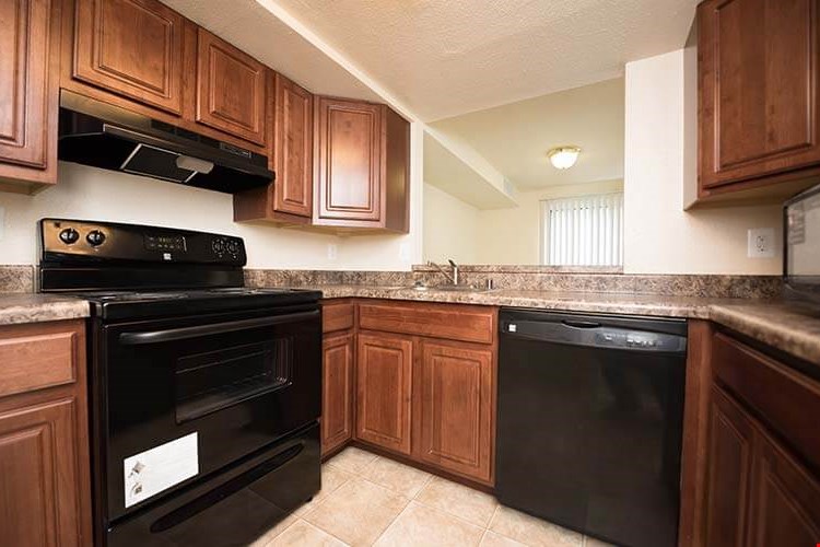 Montgomery Club Townhouses Image 8