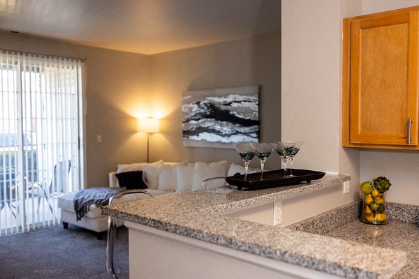Prairie Point Apartments Image 4
