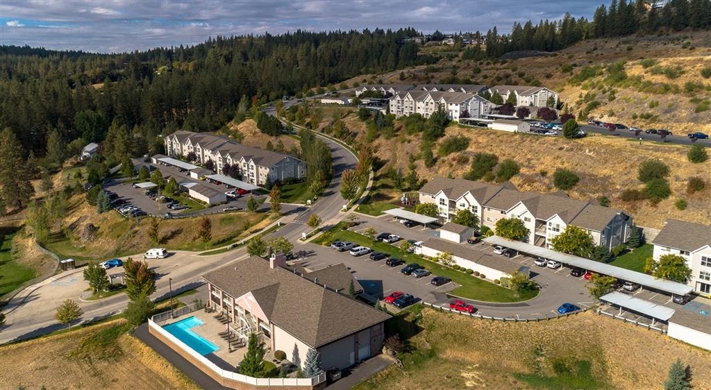 Canyon Bluffs Image 3