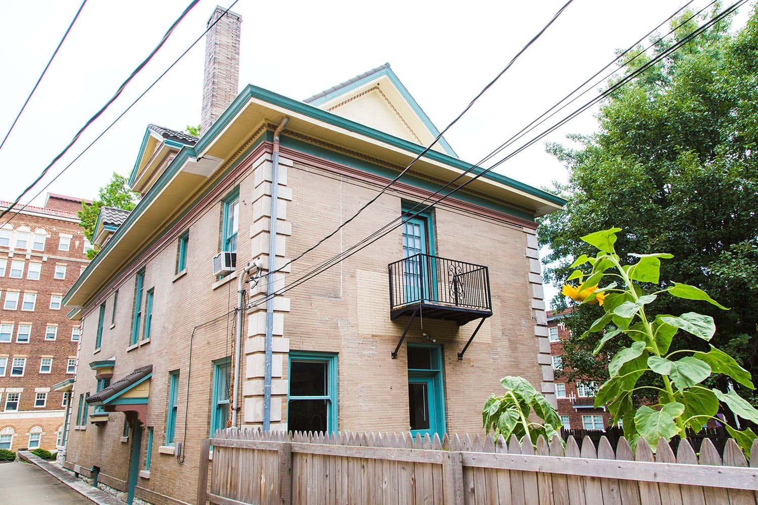 Victorian House Image 4