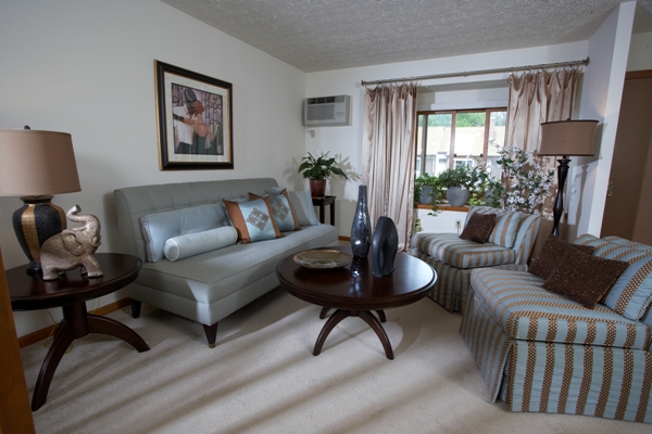 Santini Villa Apartments Image 4