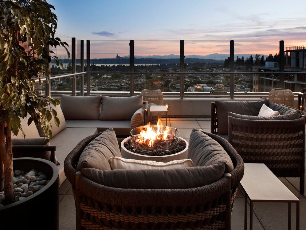 Penthouse lounge with city views
