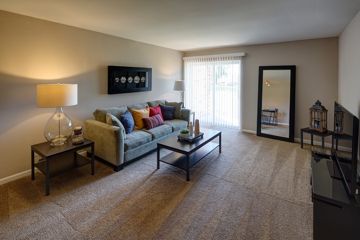 Carol Stream Crossing Image 39