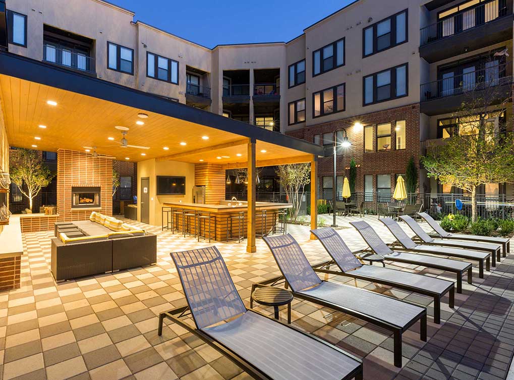 Outdoor Kitchen