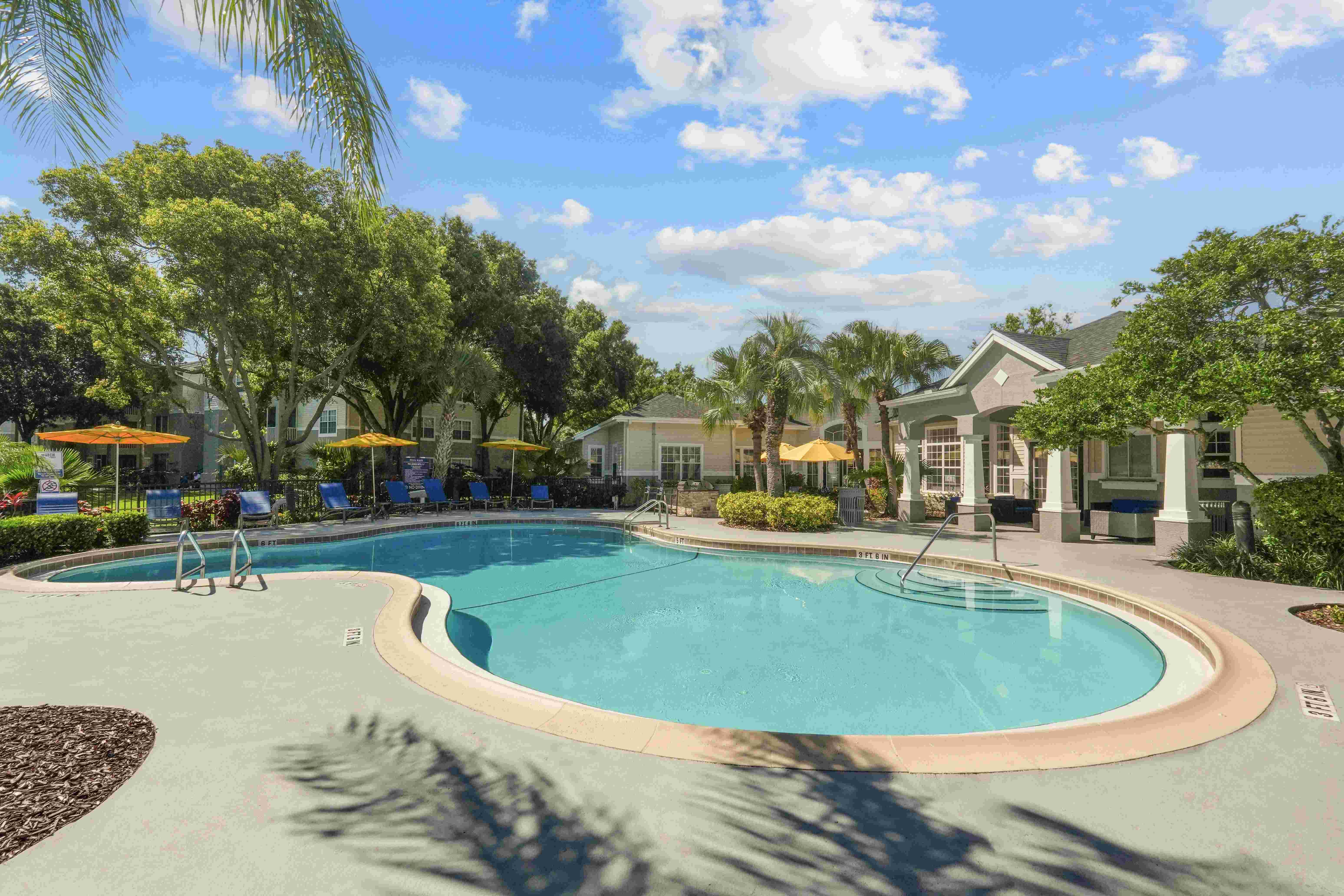 Alvista Sterling Palms Image 16