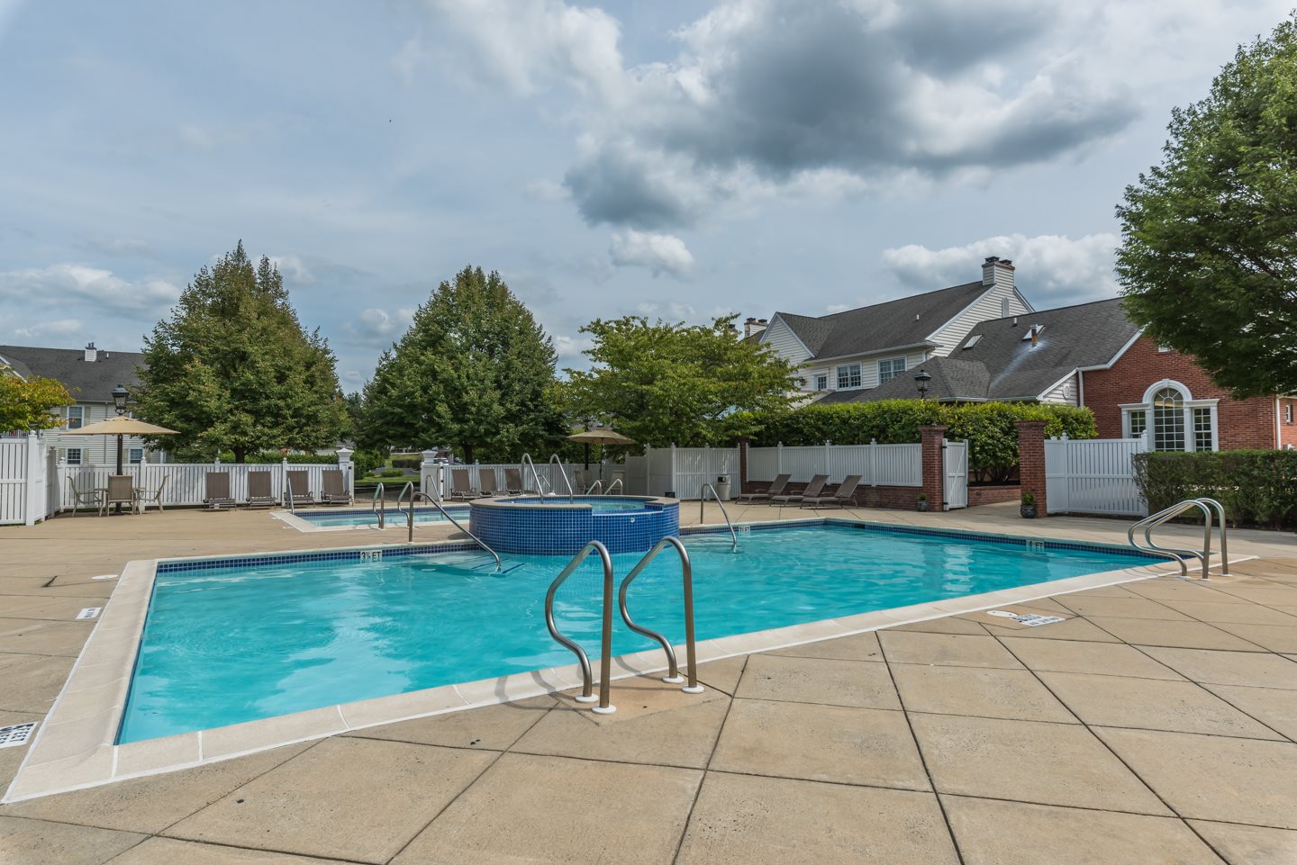 Jacobs Woods Apartments Image 3