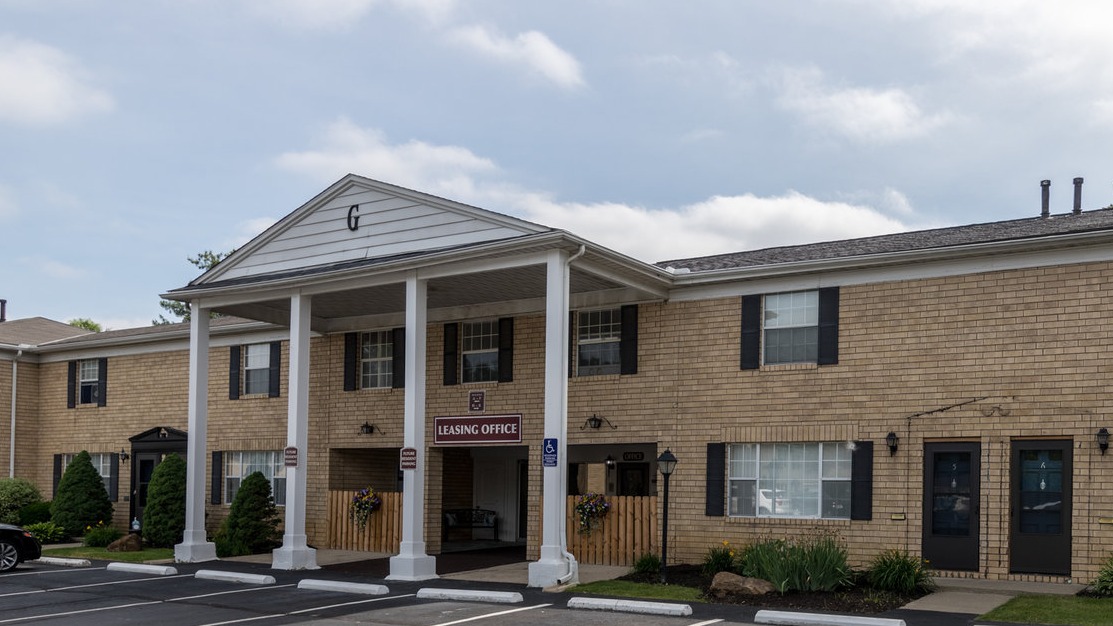 Cambridge Court Townhomes Image 13
