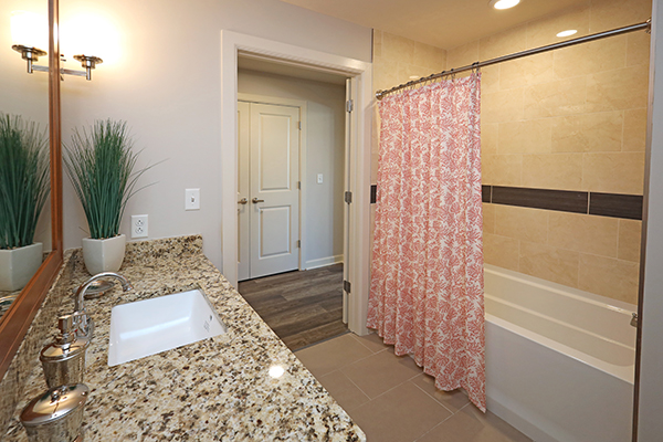 Residences at 1717 Image 10