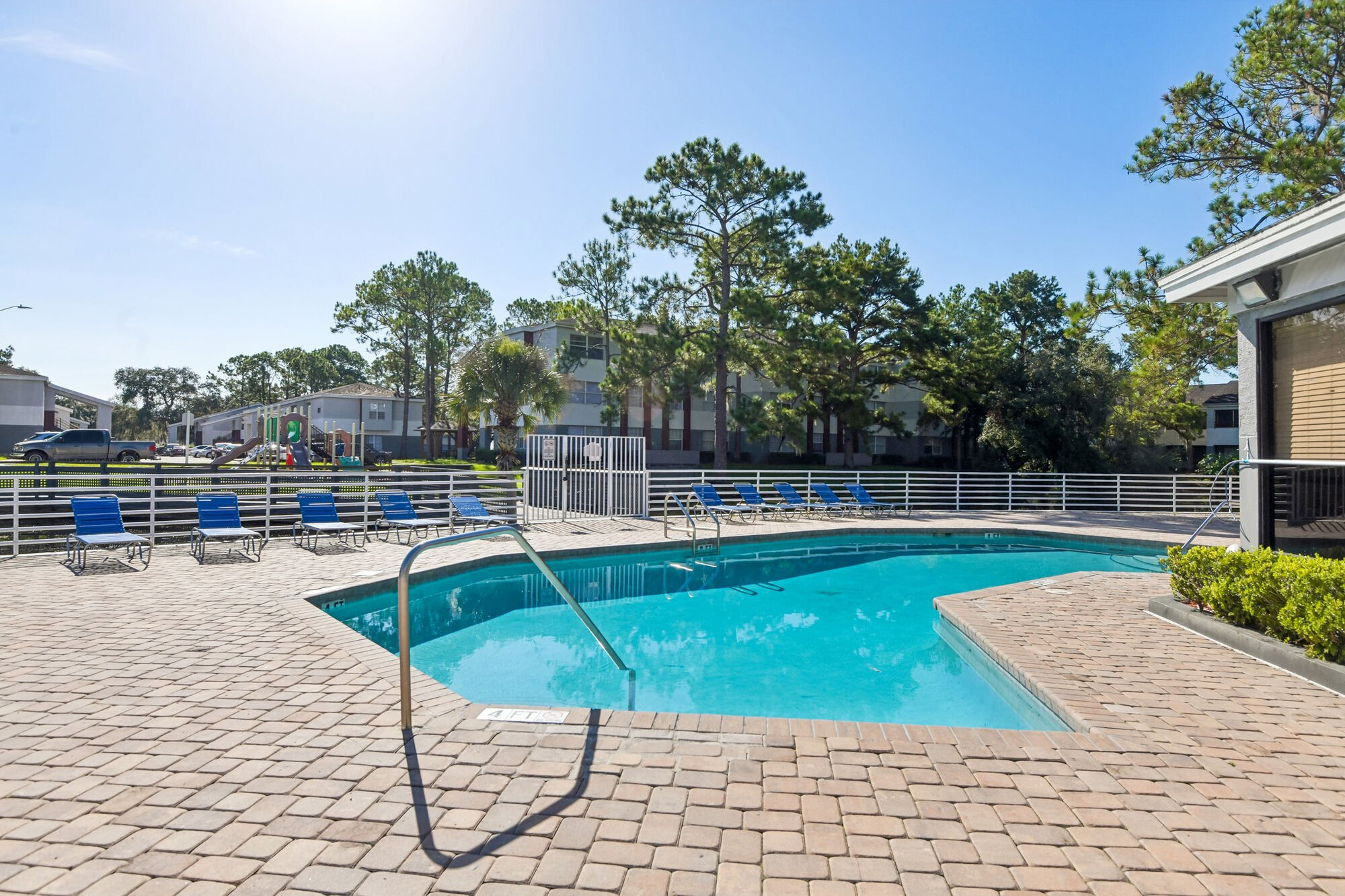 Palms at Sand Lake Image 15