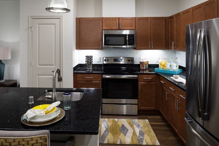 McDermott 55 Image 28