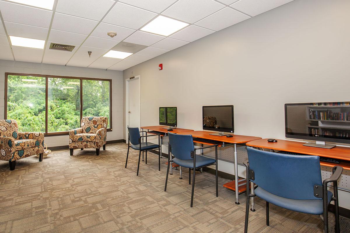 Old Hickory Towers Image 7