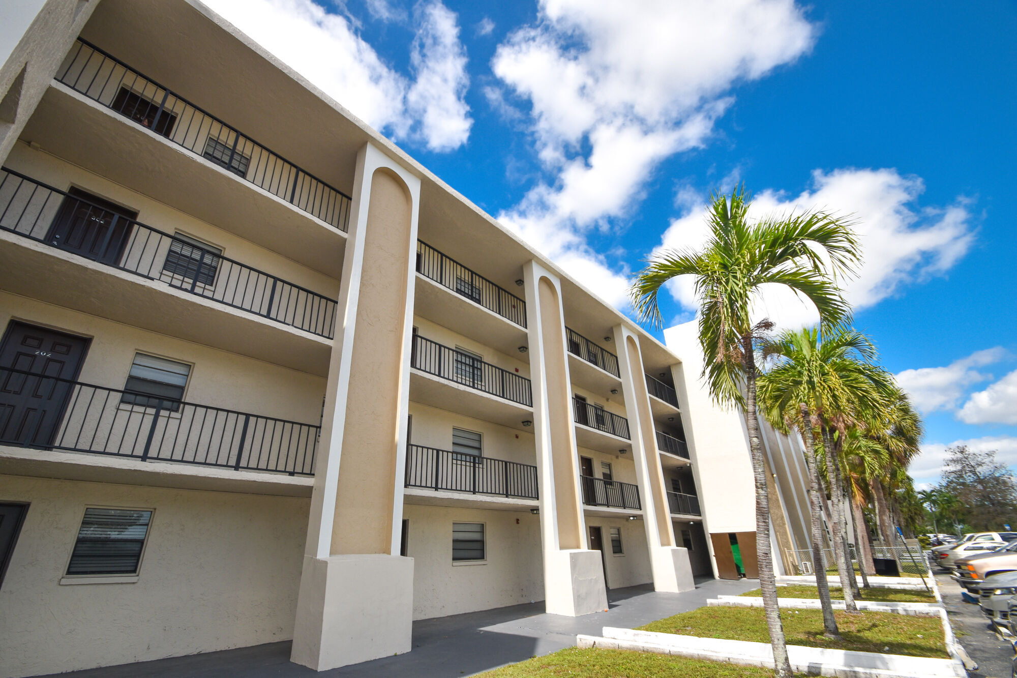 Viewmax Apartments Image 9