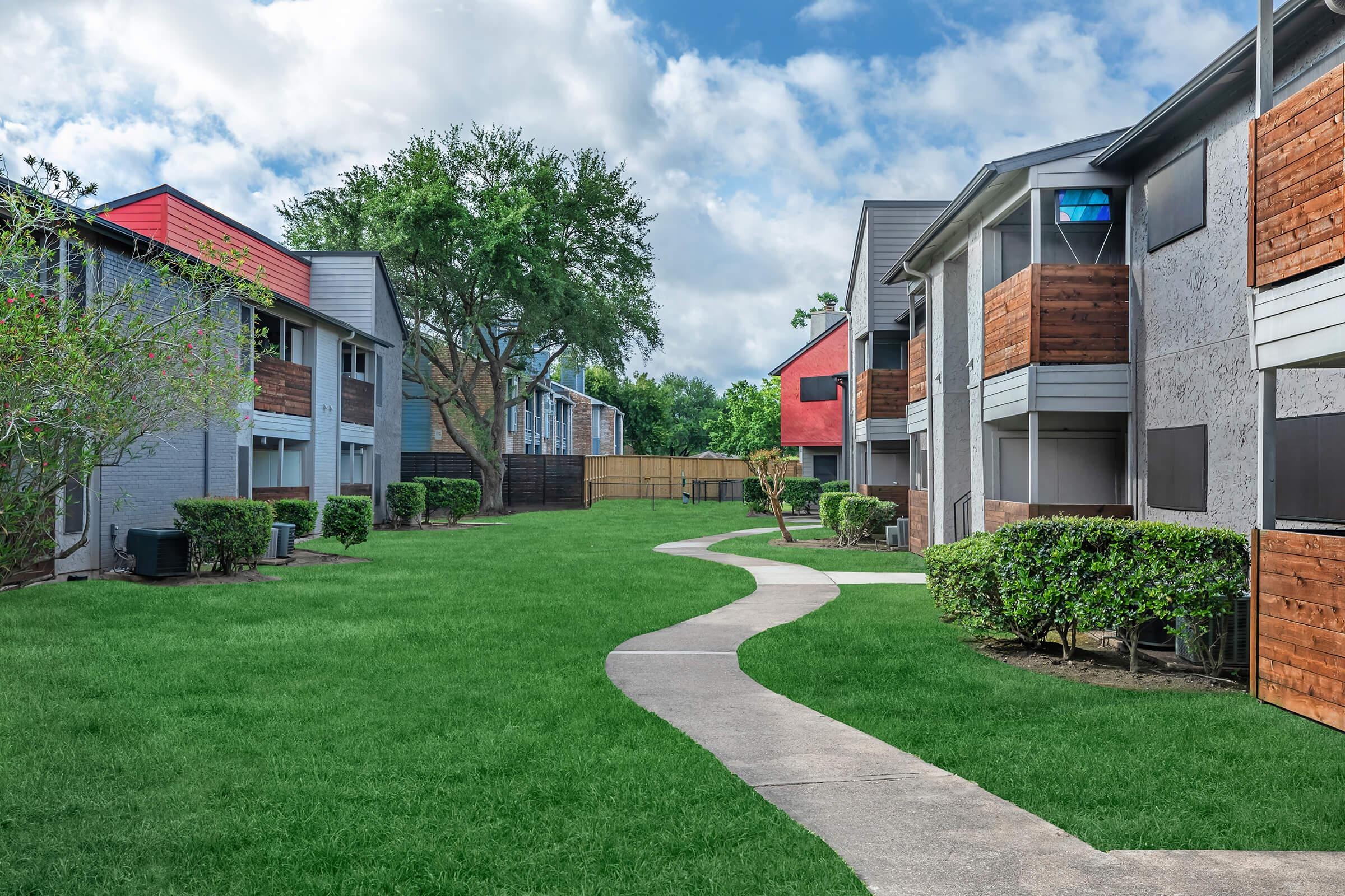 Newport at Clear Lake Image 4