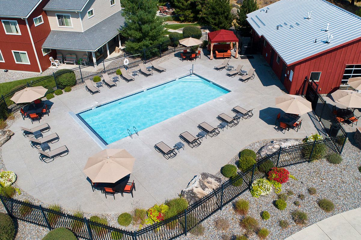 Sparkling Swimming Pool