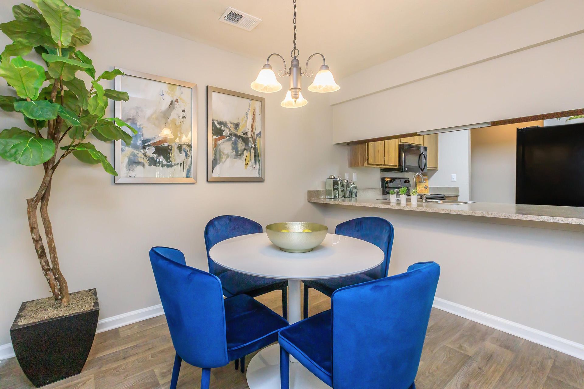 Hampton Place  Image 8