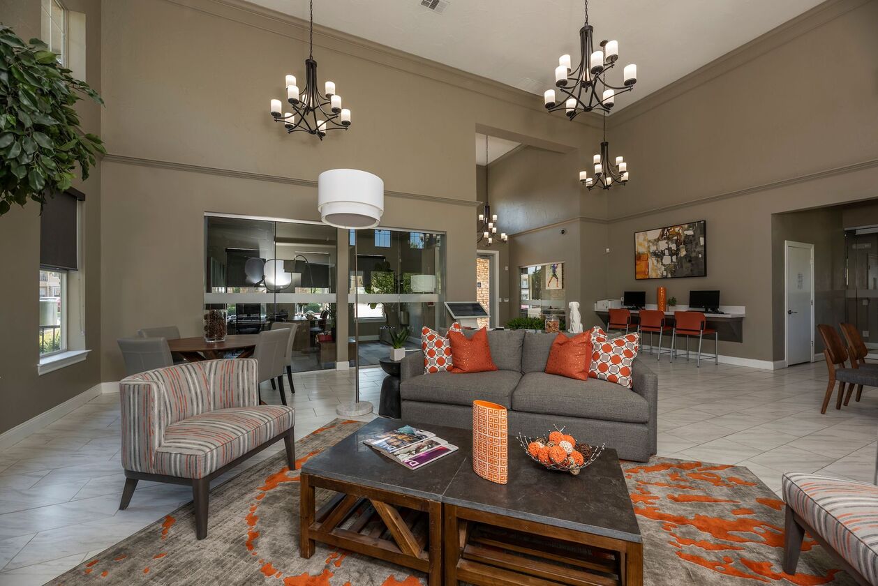 Woodbridge Villas Image 10