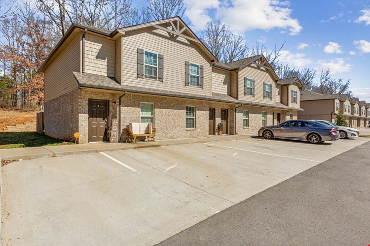 Center Pointe Townhomes Image 36