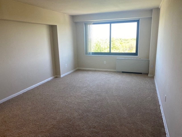 Silver Spring Towers Image 12