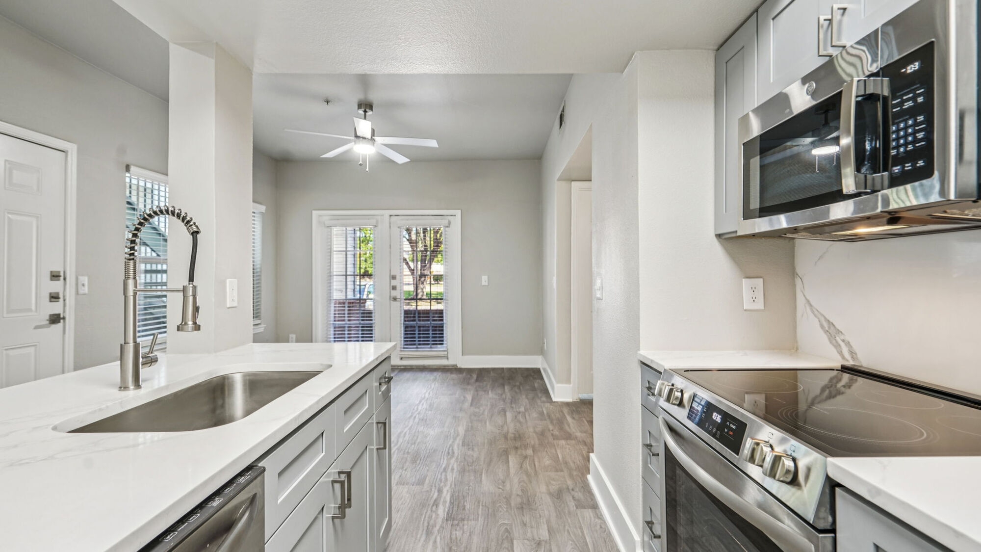 Larkin Apartment Homes Image 88