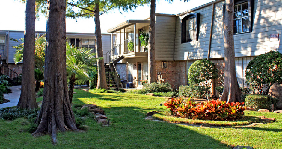 Waters of Winrock Apartments Image 5