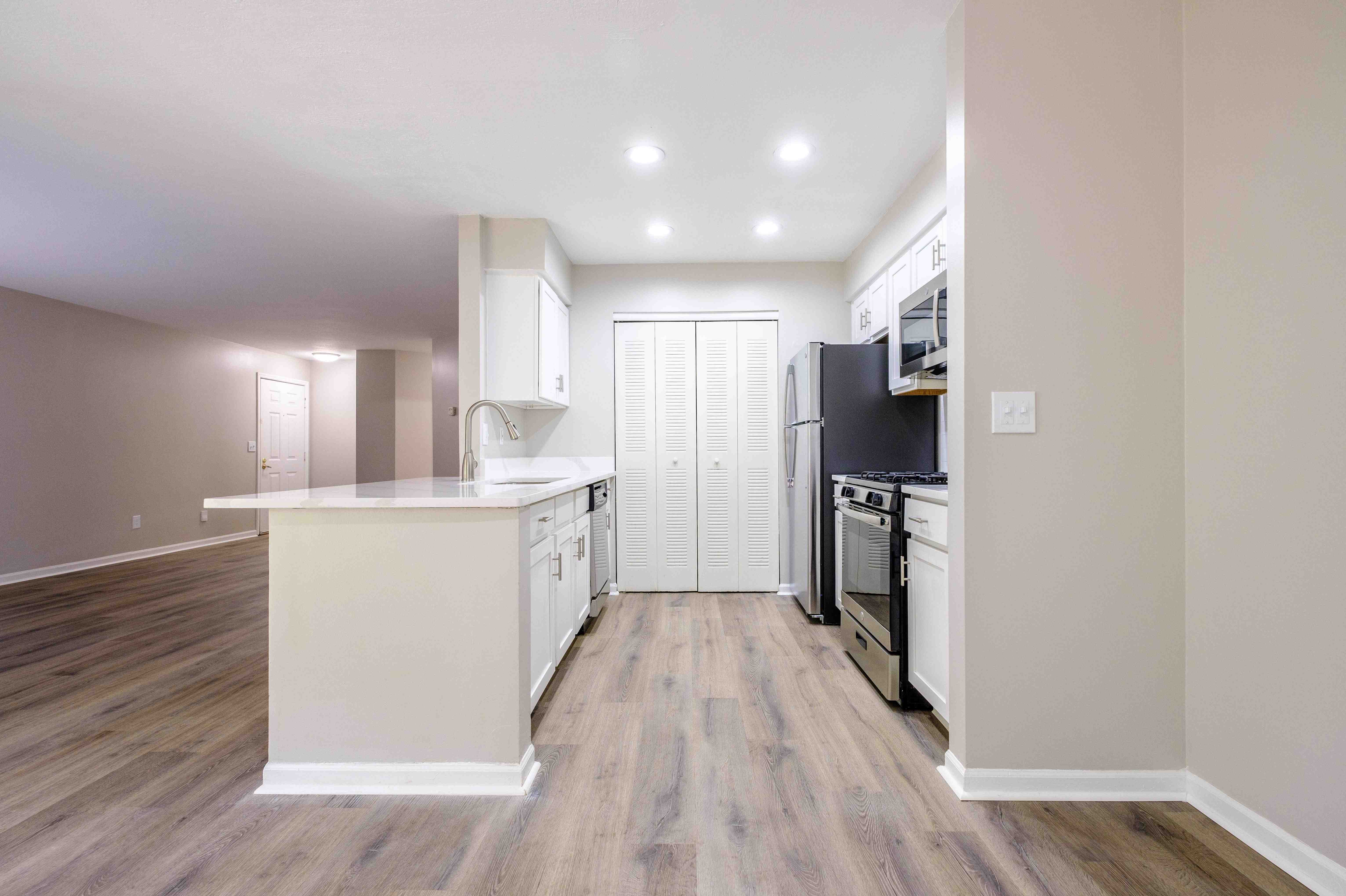 The Residence at Christopher Wren Apartments Image 12