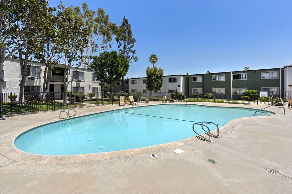 Villas Apartments Image 1