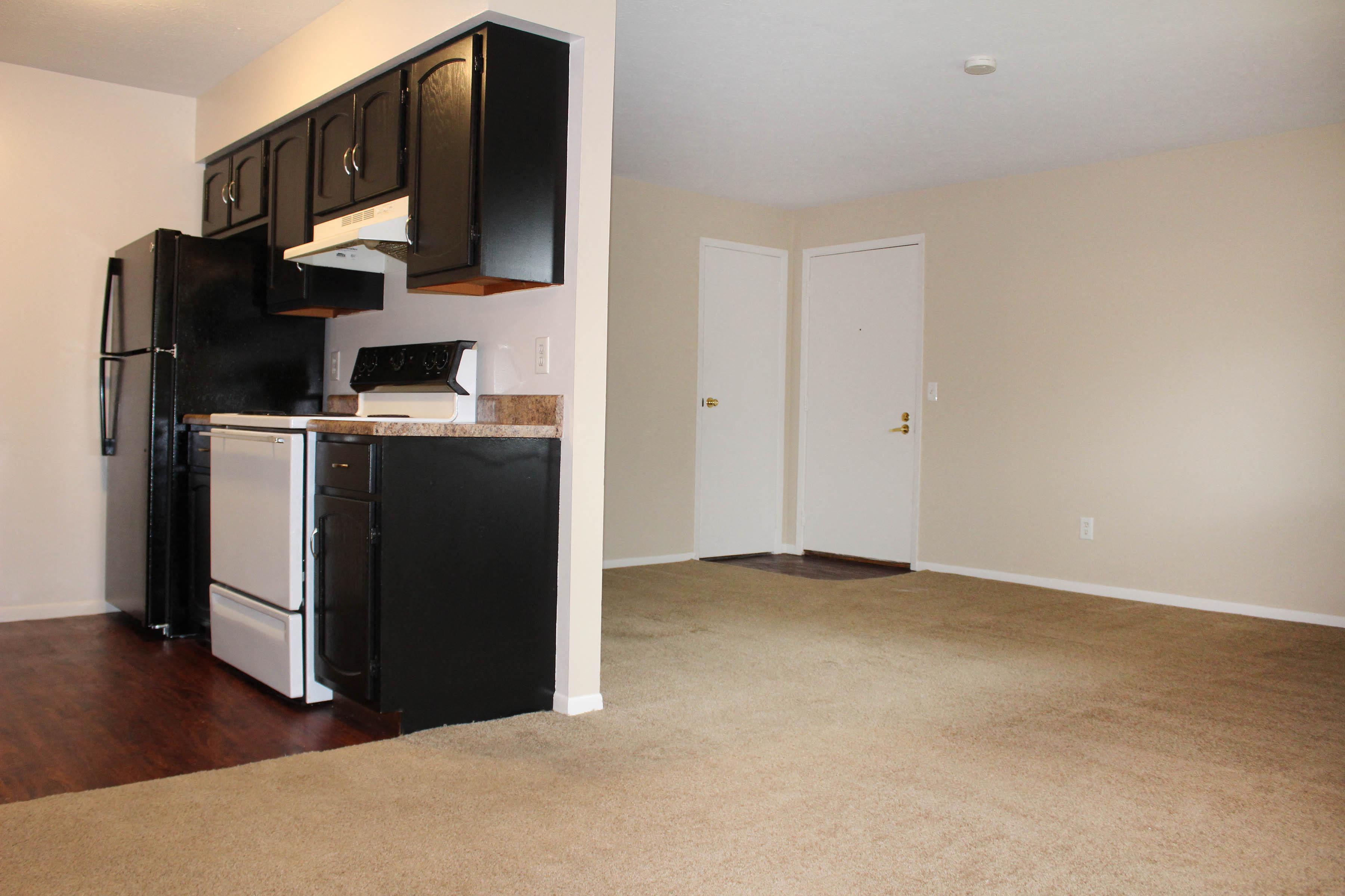 OLD Hunter Ridge Apartments Image 28