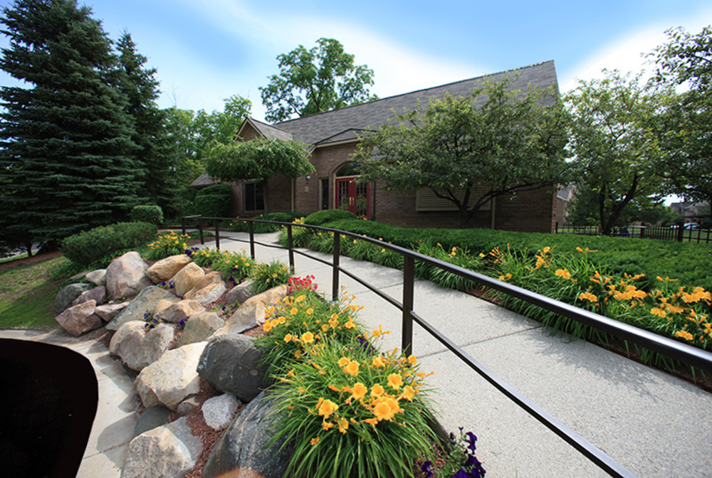 Saddle Creek Image 5