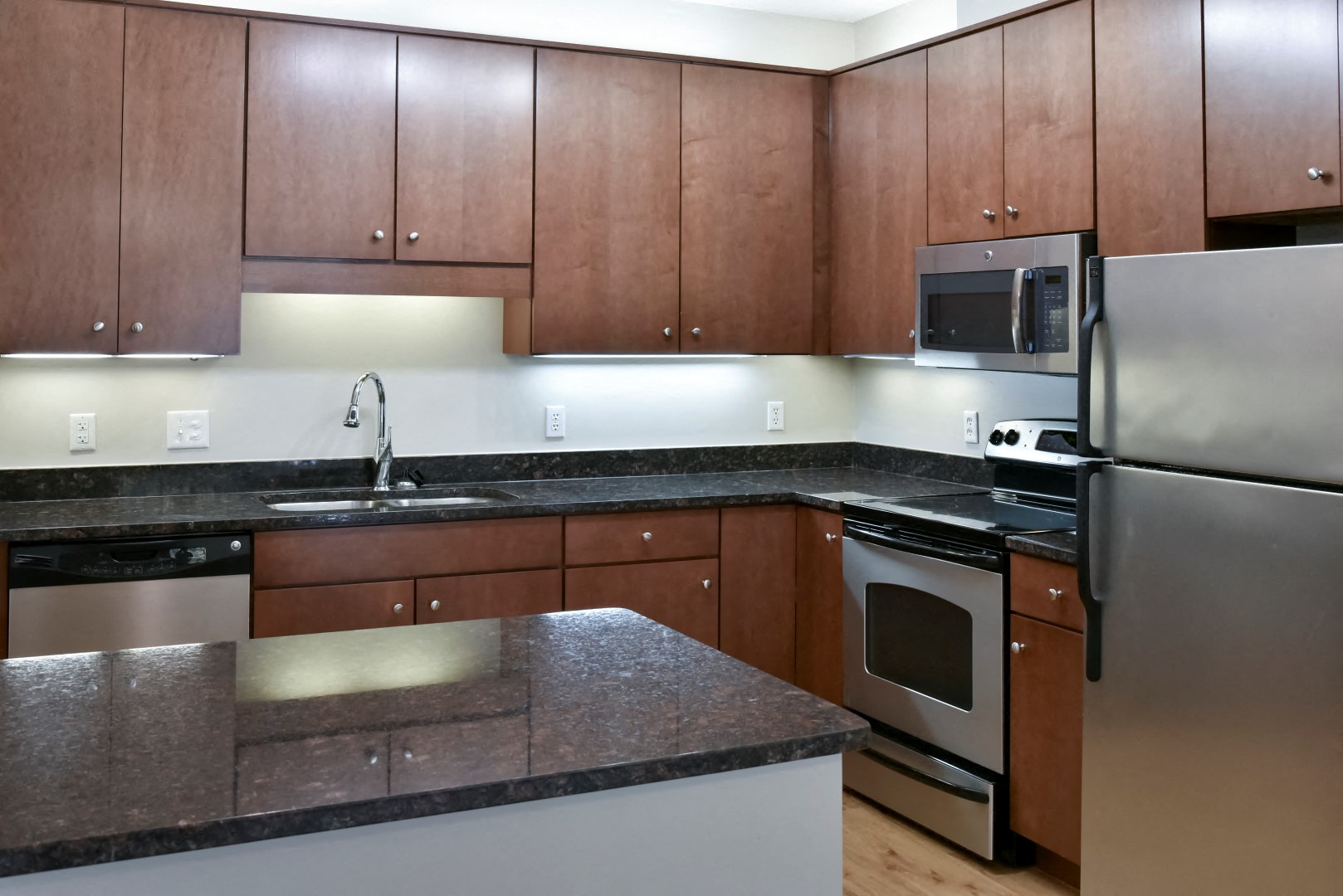 Cedar Pointe Townhomes Image 18