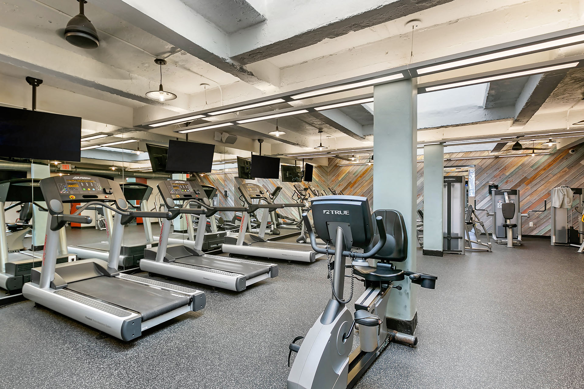 Alden Park Luxury Apartments Image 32