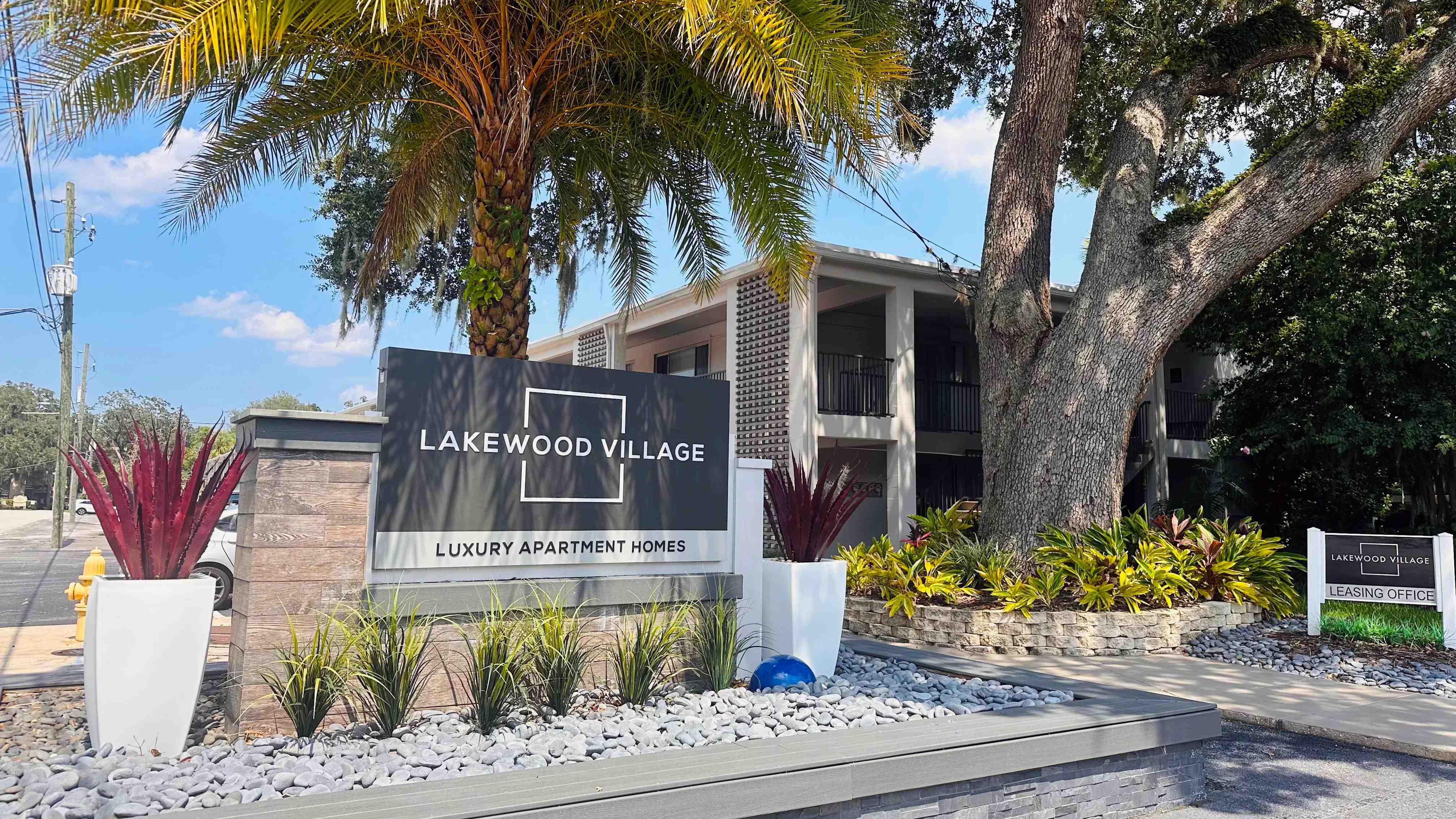 Welcome home to Lakewood Village Apartments, where comfort and community await – offering studio, 1-bedroom and 2-bedrooms homes in Jacksonville, Florida.
