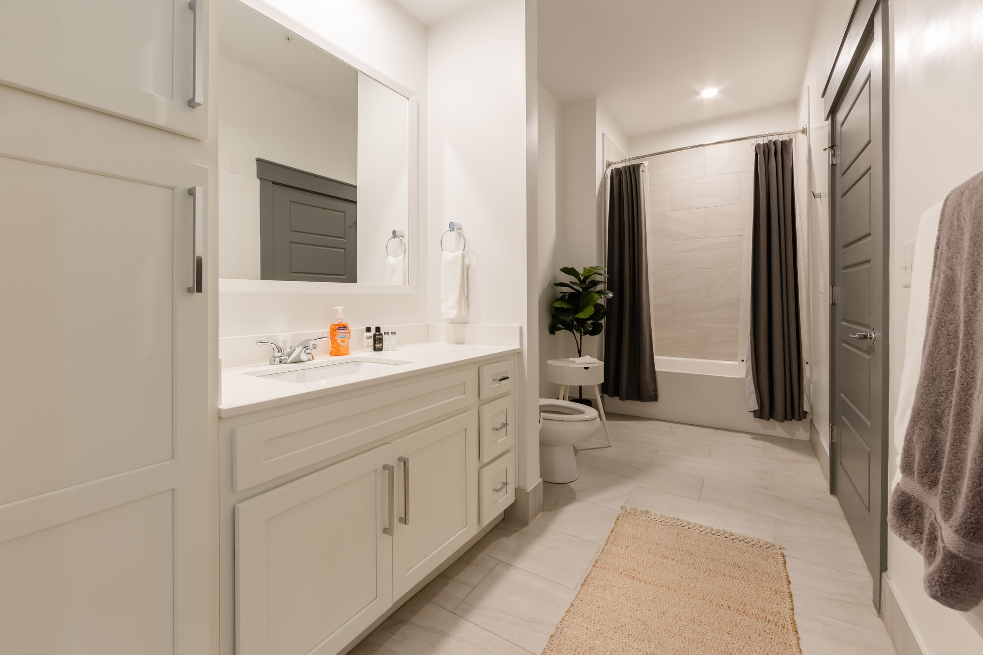 Uptown 550 Image 43