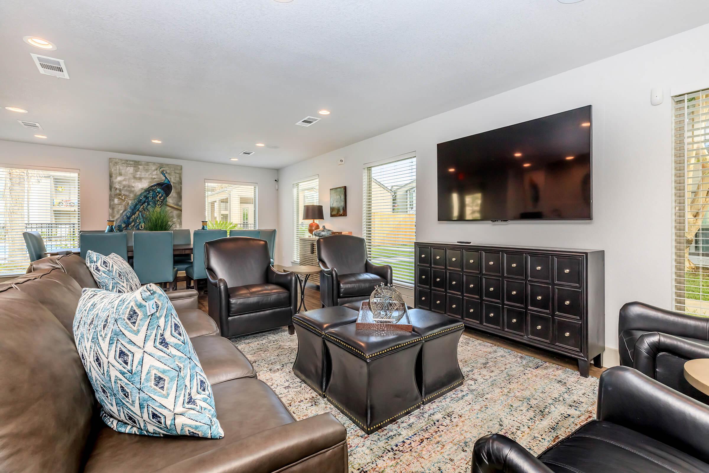 Willow Creek Manor Image 6